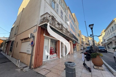 Commerce &agrave; vendre &agrave; VALLAURIS  - 1 pi&egrave;ces - 28 m&sup2; 