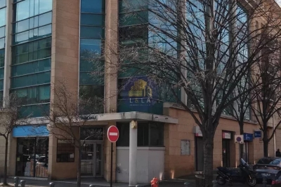 Commerce &agrave; louer &agrave; AIX-EN-PROVENCE  - 6 pi&egrave;ces  