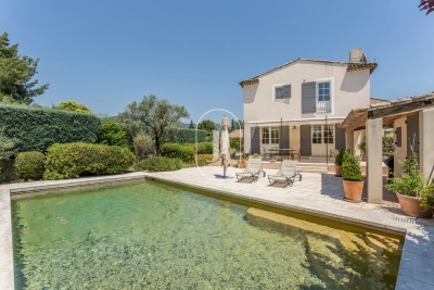 Maison &agrave; vendre &agrave; LOURMARIN  - 5 pi&egrave;ces - 132 m&sup2; 