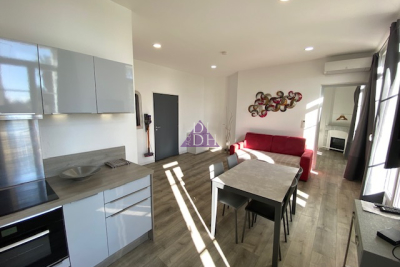 Appartement &agrave; louer &agrave; HYÈRES Le Rouve Gailleux le Val d'Arenc - 2 pi&egrave;ces - 44 m&sup2; 