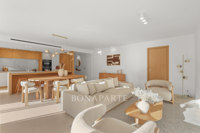 Apartment for sale in CANNES  - 4 rooms - 110 m&sup2; 