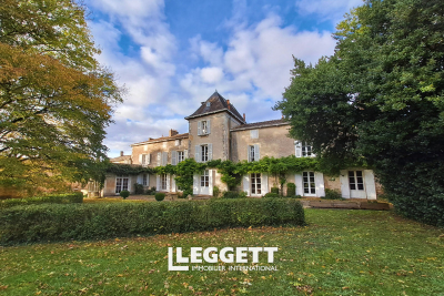 Maison &agrave; vendre &agrave; MELLE  - 16 pi&egrave;ces - 500 m&sup2; 