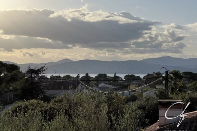 Appartement &agrave; vendre &agrave; ST-RAPHAËL  - 5 pi&egrave;ces - 126 m&sup2; 