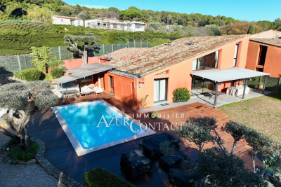 Maison &agrave; vendre &agrave; MOUGINS  - 4 pi&egrave;ces - 205 m&sup2; 