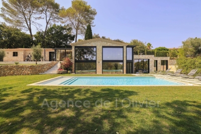 Maison &agrave; vendre &agrave; VALBONNE   - 289 m&sup2; 