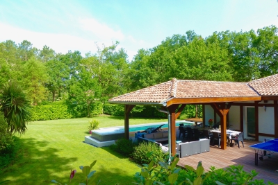 Maison &agrave; vendre &agrave; MOLIETS-ET-MAÂ  - 7 pi&egrave;ces - 205 m&sup2; 