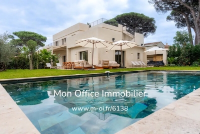 Maison &agrave; vendre &agrave; ST-TROPEZ  - 7 pi&egrave;ces - 230 m&sup2; 
