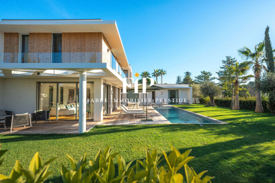 Maison &agrave; vendre &agrave; Aix-en-Provence  - 8 pi&egrave;ces 240 m&sup2; 