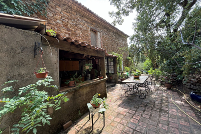 Maison &agrave; vendre &agrave; LA GARDE-FREINET  - 7 pi&egrave;ces - 136 m&sup2; 