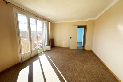 Appartement &agrave; vendre &agrave; NÎMES  - 4 pi&egrave;ces - 71 m&sup2; 