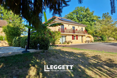 Maison &agrave; vendre &agrave; AUBAS  - 8 pi&egrave;ces - 191 m&sup2; 