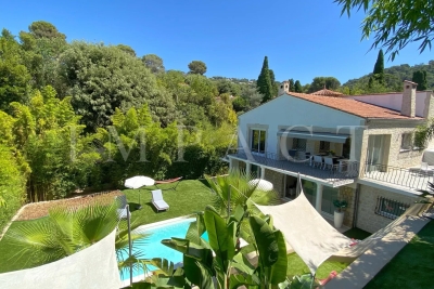 Maison &agrave; vendre &agrave; CANNES  - 8 pi&egrave;ces - 200 m&sup2; 