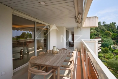 Apartment for sale in CANNES  - 5 rooms - 135 m&sup2; 