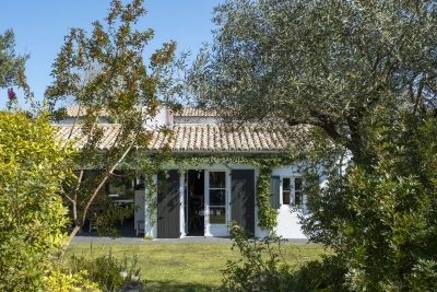 Maison &agrave; vendre &agrave; LES PORTES EN RE  - 10 pi&egrave;ces - 385 m&sup2; 