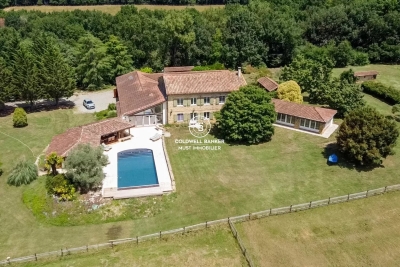 Maison &agrave; vendre &agrave; MIREPOIX  - 17 pi&egrave;ces - 445 m&sup2; 