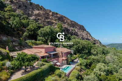 Maison &agrave; vendre &agrave; LA GARDE-FREINET  - 6 pi&egrave;ces - 390 m&sup2; 