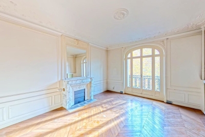 Appartement &agrave; vendre &agrave; PARIS 12EME Batignolles - 5 pi&egrave;ces - 150 m&sup2; 
