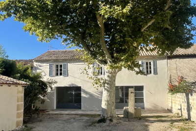 Maison &agrave; vendre &agrave; ST-RÉMY-DE-PROVENCE  - 5 pi&egrave;ces - 238 m&sup2; 