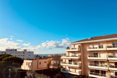 Appartement &agrave; vendre &agrave; ST-LAURENT-DU-VAR  - 3 pi&egrave;ces - 71 m&sup2; 