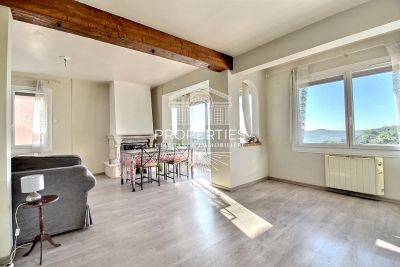 Appartement &agrave; vendre &agrave; BORMES-LES-MIMOSAS  - 5 pi&egrave;ces - 96 m&sup2; 