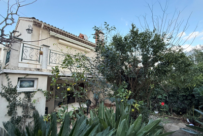 House for sale in CAVALAIRE-SUR-MER  - 4 rooms - 113 m&sup2; 