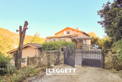 Maison &agrave; vendre &agrave; LAMALOU-LES-BAINS Cazouls-d'Hérault - 8 pi&egrave;ces - 198 m&sup2; 