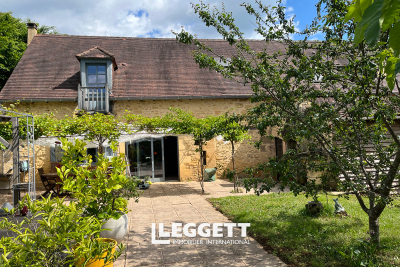 Maison &agrave; vendre &agrave; SARLAT LA CANEDA  - 11 pi&egrave;ces - 275 m&sup2; 