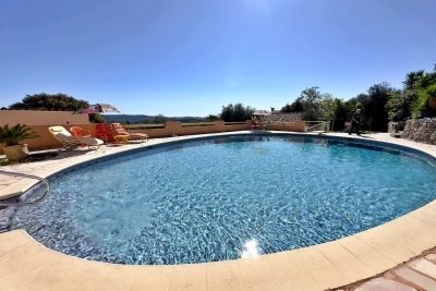 Maison &agrave; vendre &agrave; GRASSE  - 8 pi&egrave;ces - 192 m&sup2; 