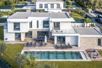 Maison &agrave; vendre &agrave; MOUGINS  - 7 pi&egrave;ces - 265 m&sup2; 
