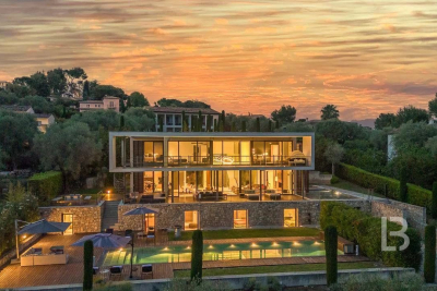 Maison &agrave; vendre &agrave; MOUGINS  - 8 pi&egrave;ces - 480 m&sup2; 