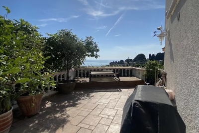Appartement &agrave; vendre &agrave; ROQUEBRUNE-CAP-MARTIN  - 3 pi&egrave;ces - 82 m&sup2; 