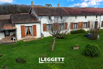 Maison &agrave; vendre &agrave; POUILLAC  - 5 pi&egrave;ces - 151 m&sup2; 