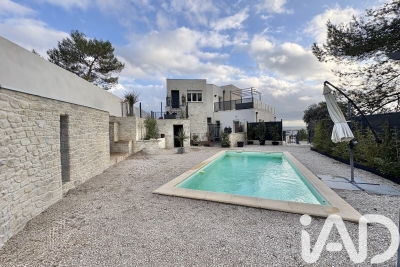 Maison &agrave; vendre &agrave; NÎMES Camplanier - 10 pi&egrave;ces - 280 m&sup2; 