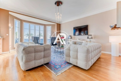 Apartment for sale in NICE  - 4 rooms - 129 m&sup2; 