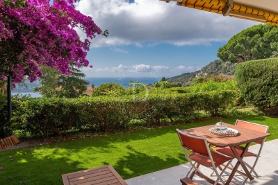 Apartment for sale in VILLEFRANCHE-SUR-MER  - 2 rooms - 58 m&sup2; 