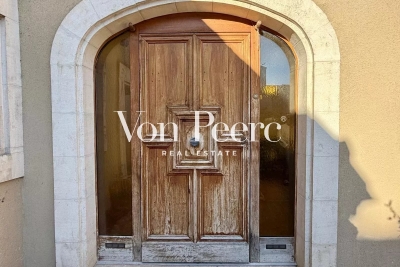 Appartement &agrave; vendre &agrave; EYRAGUES  - 8 pi&egrave;ces - 195 m&sup2; 