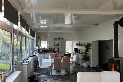 Commerce &agrave; vendre &agrave; OPIO  - 6 pi&egrave;ces - 340 m&sup2; 