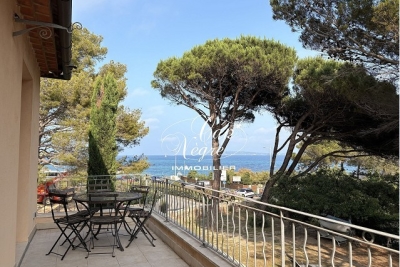 House for sale in GRIMAUD  - 21 rooms - 507 m&sup2; 