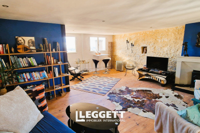 Maison &agrave; vendre &agrave; VILLEFRANCHE DE LONCHAT Saint-Pierre-de-Chignac - 4 pi&egrave;ces - 140 m&sup2; 