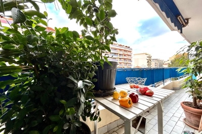 Appartement &agrave; vendre &agrave; JUAN-LES-PINS  - 2 pi&egrave;ces - 52 m&sup2; 