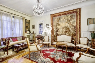 Apartment for sale in NICE  - 5 rooms - 132 m&sup2; 