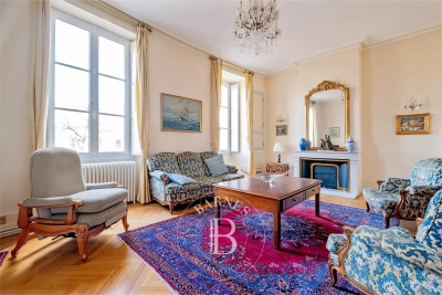 Appartement &agrave; vendre &agrave; BORDEAUX  - 7 pi&egrave;ces - 181 m&sup2; 