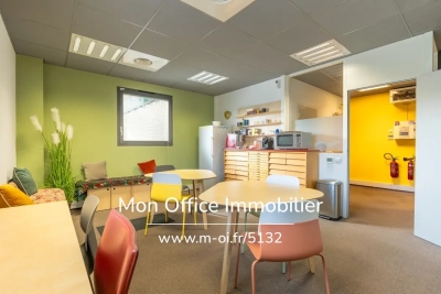 Commerce &agrave; vendre &agrave; MARSEILLE 15EME  - 1 pi&egrave;ces - 108 m&sup2; 