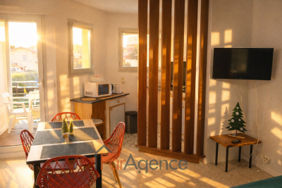 Appartement &agrave; vendre &agrave; ST PALAIS SUR MER  - 1 pi&egrave;ces - 23 m&sup2; 