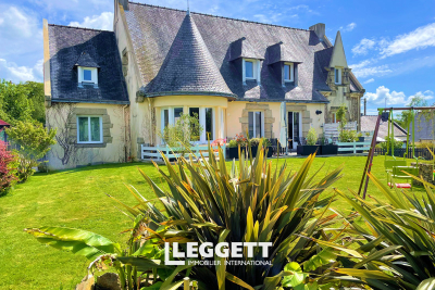 Maison &agrave; vendre &agrave; LOUDÉAC  - 9 pi&egrave;ces - 237 m&sup2; 