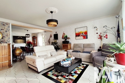 Maison &agrave; vendre &agrave; PLEUGRIFFET  - 5 pi&egrave;ces - 108 m&sup2; 