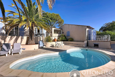 Maison &agrave; vendre &agrave; ROQUEBRUNE-SUR-ARGENS  - 4 pi&egrave;ces - 119 m&sup2; 