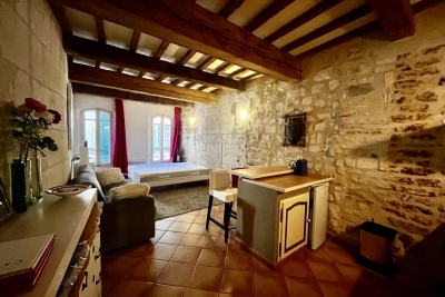 Appartement &agrave; louer &agrave; ARLES  - 32 pi&egrave;ces - 32 m&sup2; 