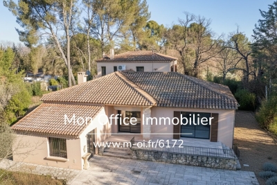 Maison &agrave; vendre &agrave; AIX-EN-PROVENCE  - 7 pi&egrave;ces - 262 m&sup2; 