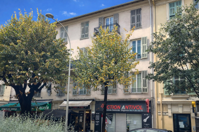 Appartement &agrave; vendre 3 pieces a nice 